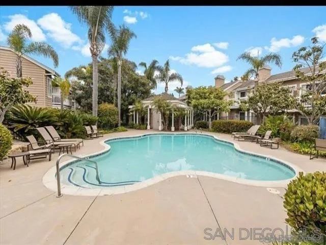 8585 Via Mallorca #231 La Jolla, CA 92037