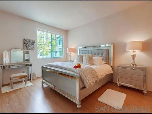 8585 Via Mallorca #231 La Jolla, CA 92037