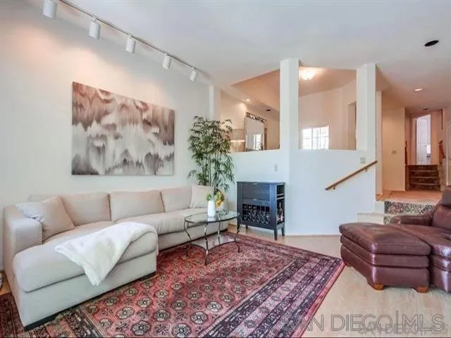 8585 Via Mallorca #231 La Jolla, CA 92037