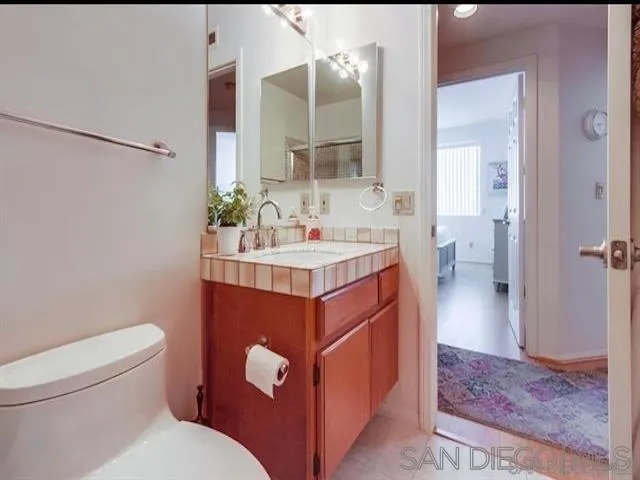 8585 Via Mallorca #231 La Jolla, CA 92037
