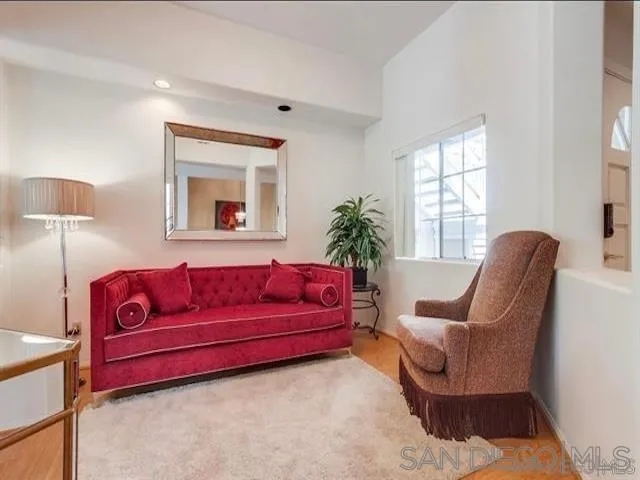 8585 Via Mallorca #231 La Jolla, CA 92037