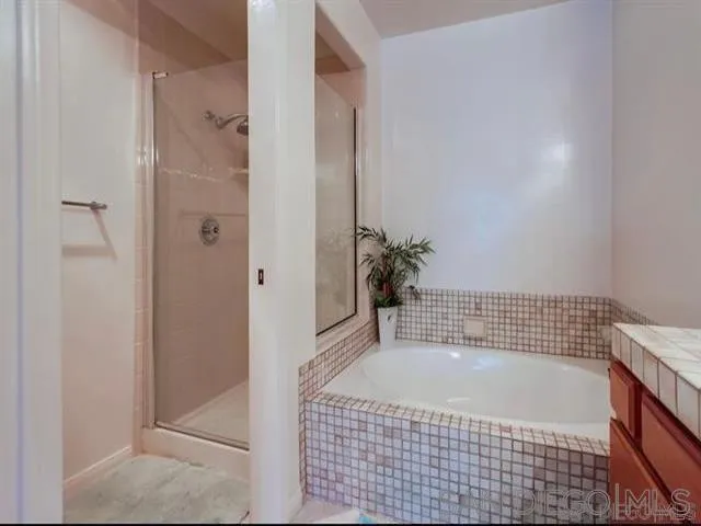8585 Via Mallorca #231 La Jolla, CA 92037