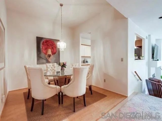 8585 Via Mallorca #231 La Jolla, CA 92037