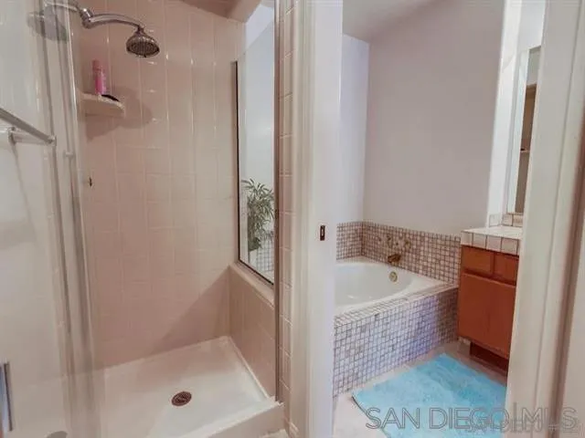 8585 Via Mallorca #231 La Jolla, CA 92037