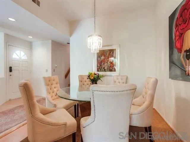 8585 Via Mallorca #231 La Jolla, CA 92037