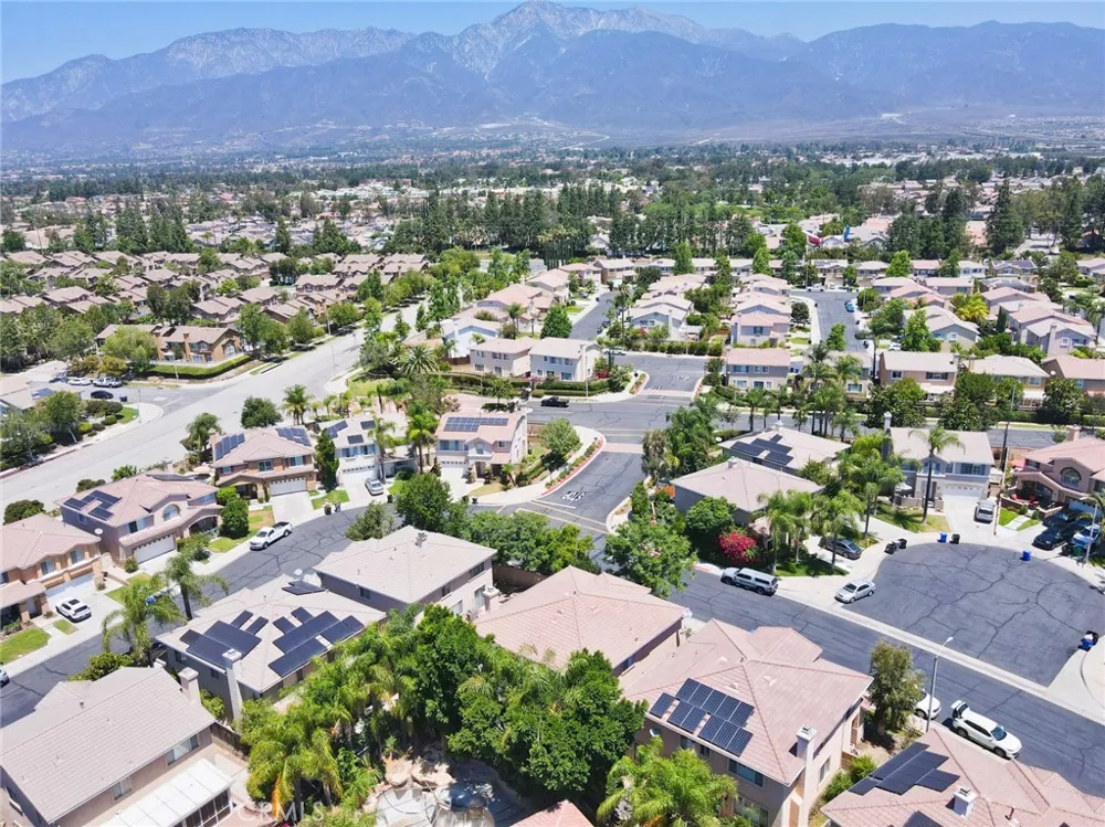 11695 Annapolis Rancho Cucamonga, CA 91730