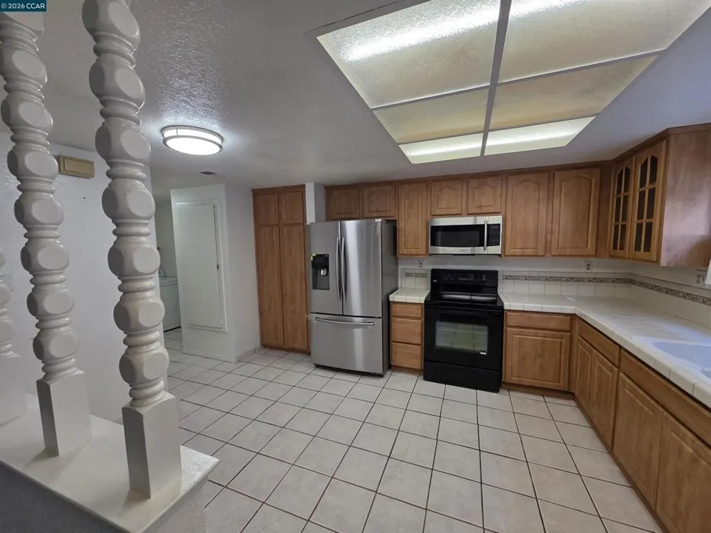 2581 El Portal Dr #C San Pablo, CA 94806