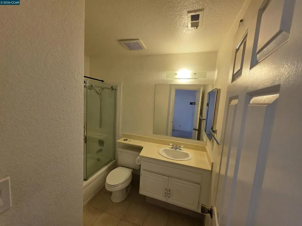 2581 El Portal Dr #C San Pablo, CA 94806