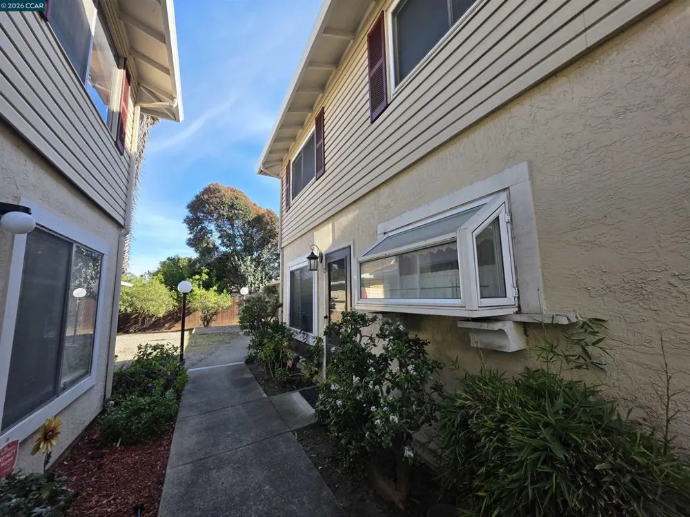 2581 El Portal Dr #C San Pablo, CA 94806