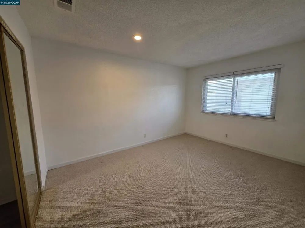 2581 El Portal Dr #C San Pablo, CA 94806
