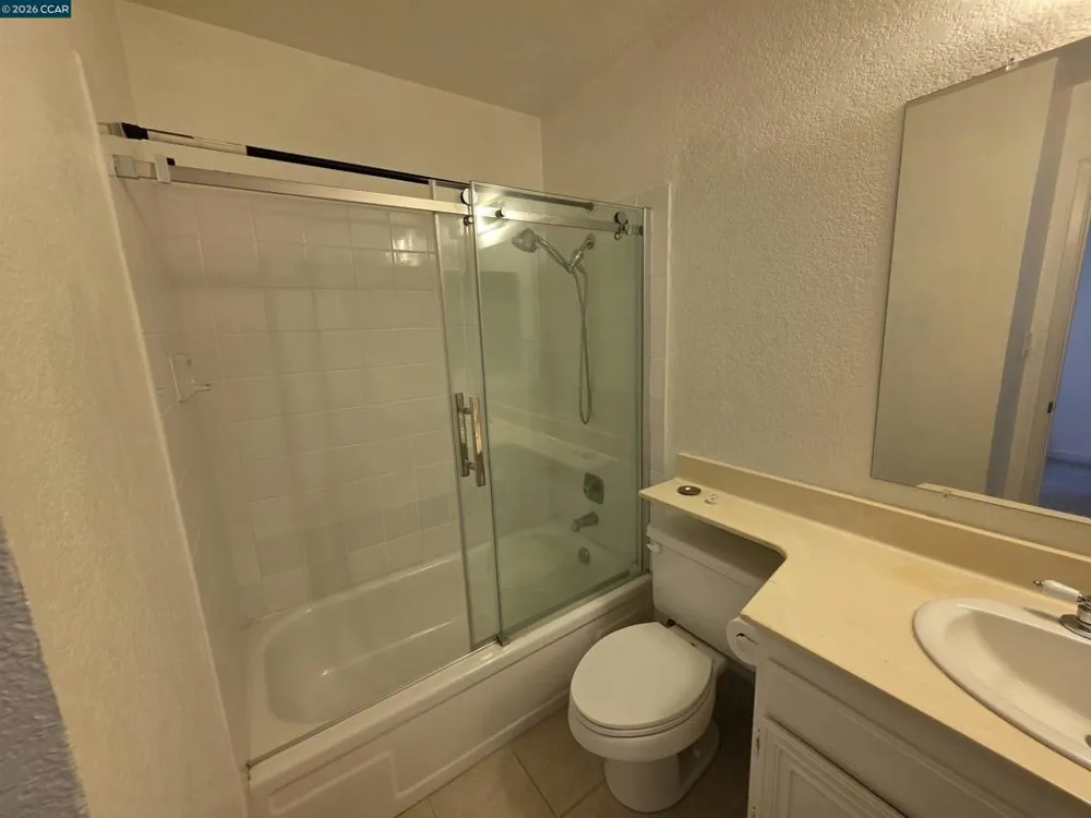 2581 El Portal Dr #C San Pablo, CA 94806