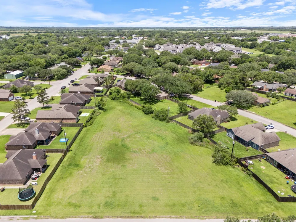 4520 Rattan Avenue Bay City, TX 77414