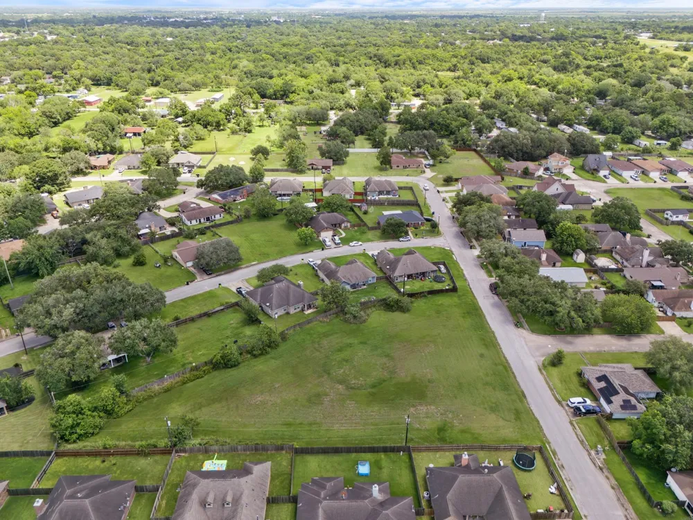 4520 Rattan Avenue Bay City, TX 77414