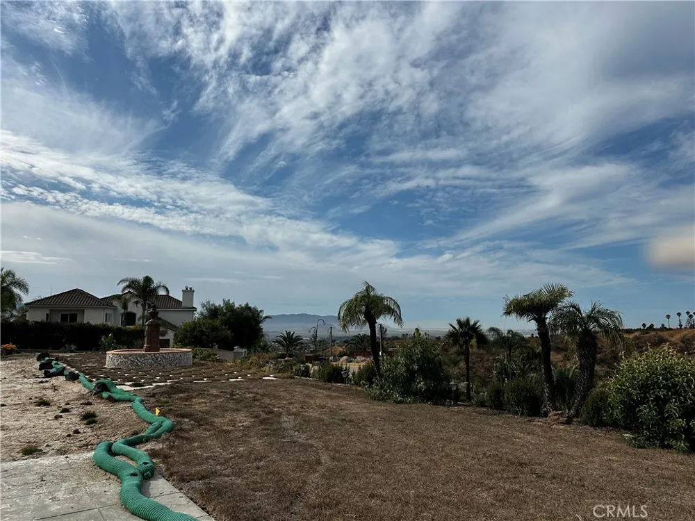 48 Altamont Camarillo, CA 93010