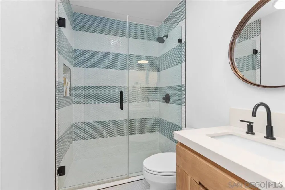 940 Sealane #16 Encinitas, CA 92024
