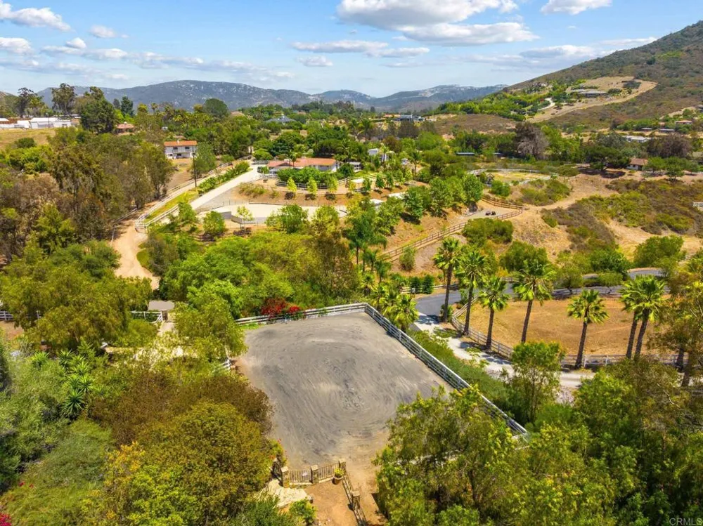 7101 Circa De Media Escondido, CA 92029