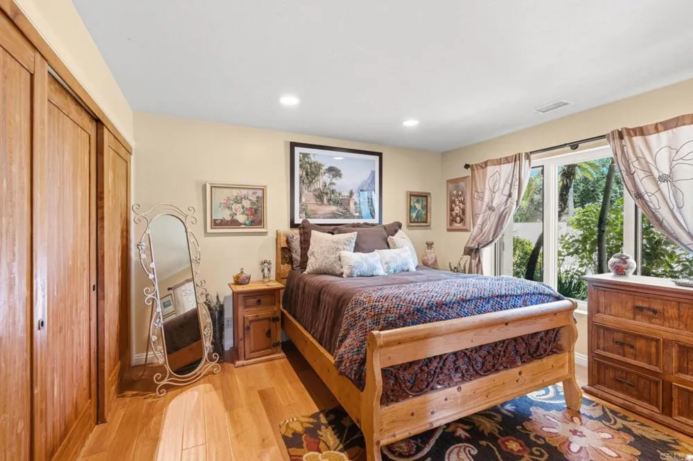 7101 Circa De Media Escondido, CA 92029