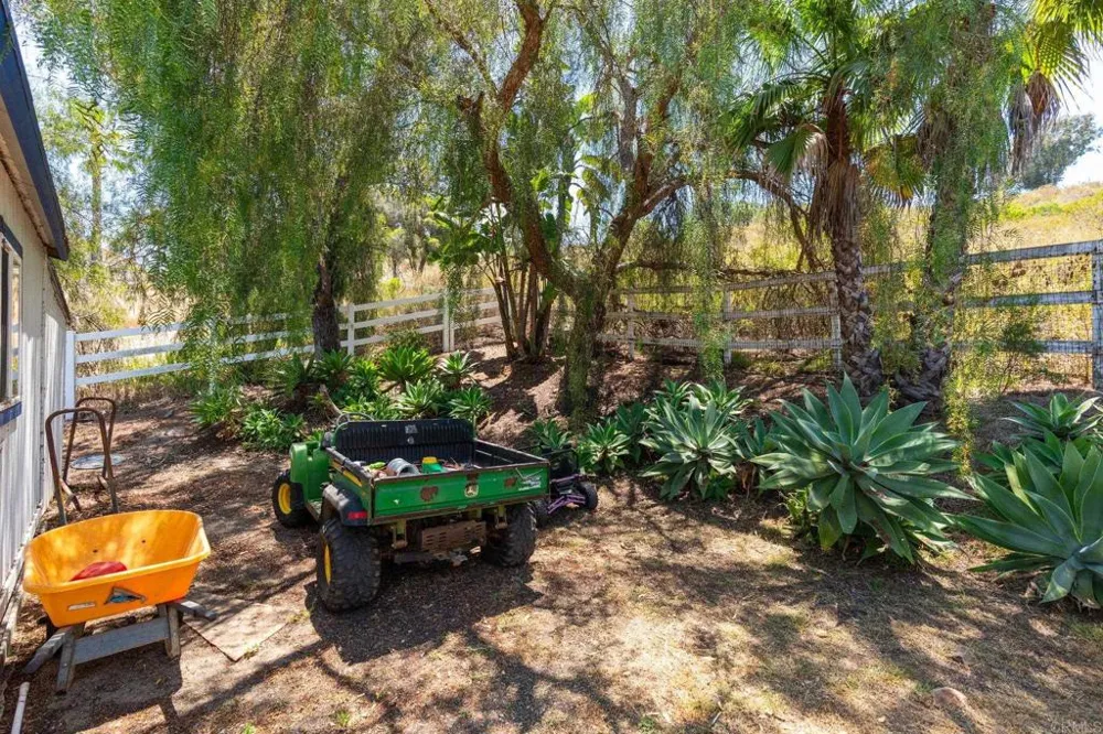 7101 Circa De Media Escondido, CA 92029
