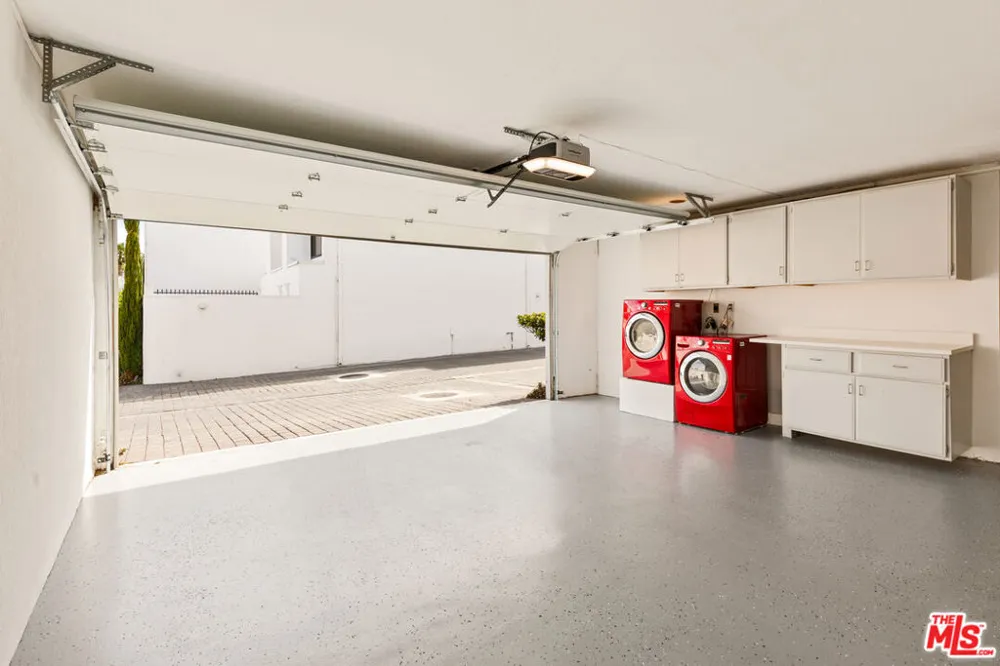 29221 Heathercliff Road #13 Malibu, CA 90265
