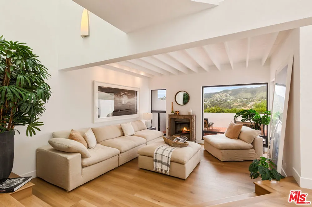 29221 Heathercliff Road #13 Malibu, CA 90265