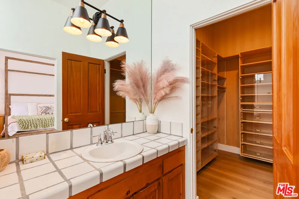 29221 Heathercliff Road #13 Malibu, CA 90265