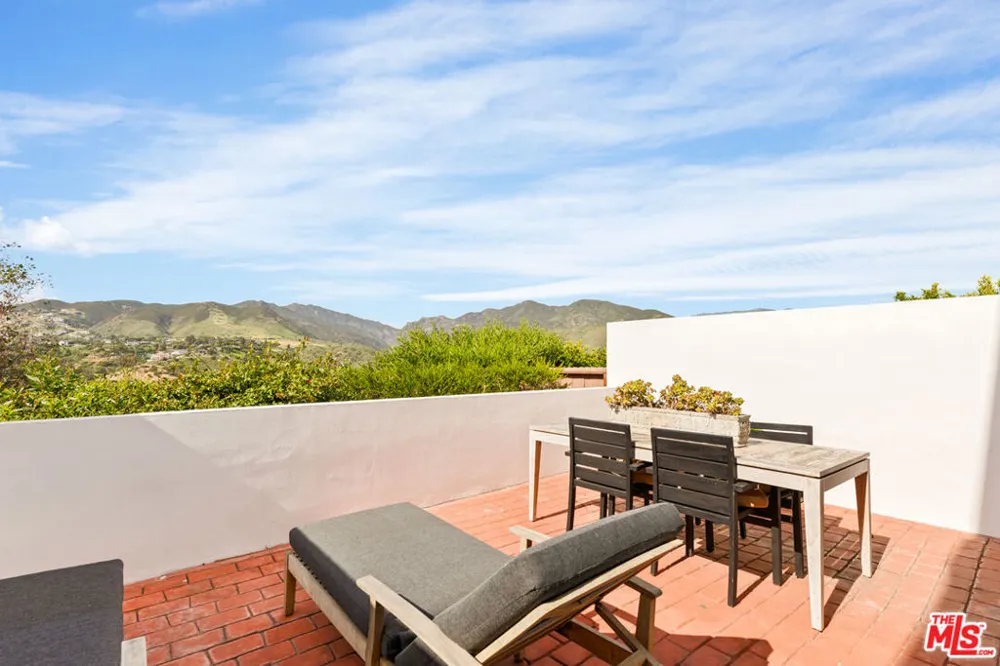 29221 Heathercliff Road #13 Malibu, CA 90265