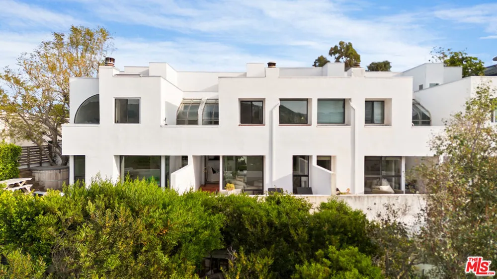 29221 Heathercliff Road #13 Malibu, CA 90265