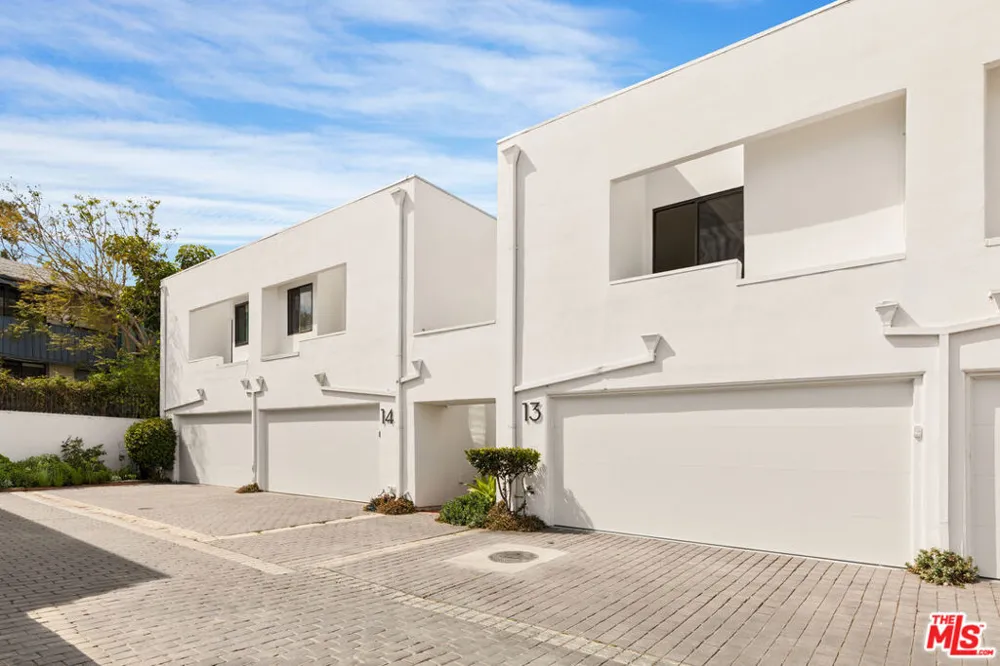 29221 Heathercliff Road #13 Malibu, CA 90265