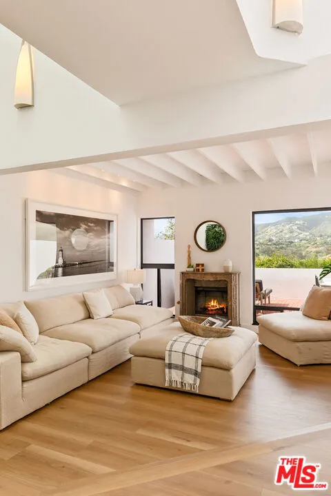 29221 Heathercliff Road #13 Malibu, CA 90265