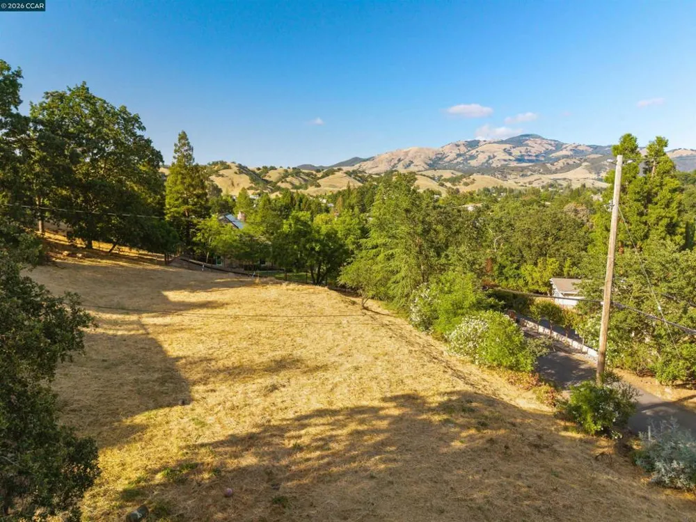 300 Marks Rd Alamo, CA 94507