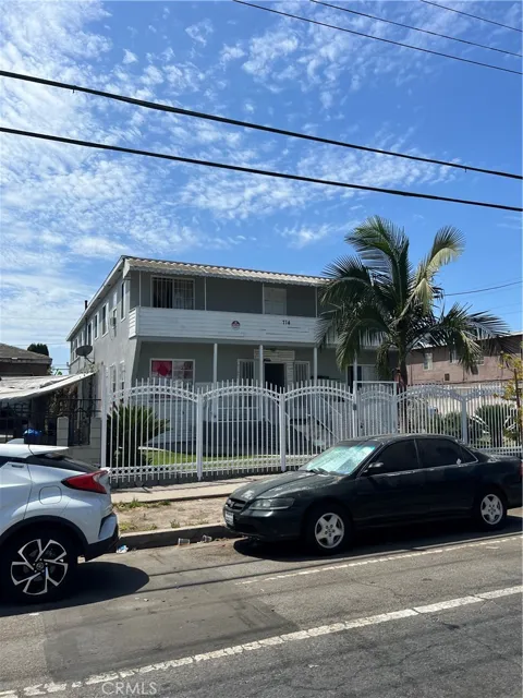 714 E 108th