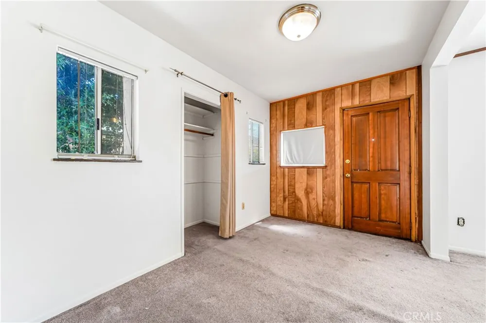 11139 Cohasset Sun Valley, CA 91352