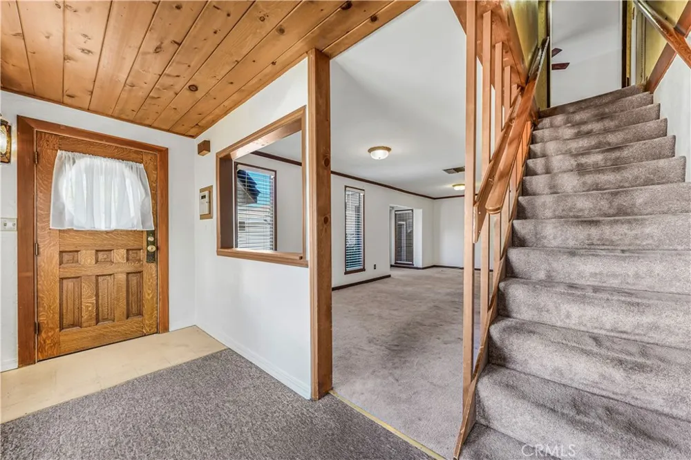 11139 Cohasset Sun Valley, CA 91352