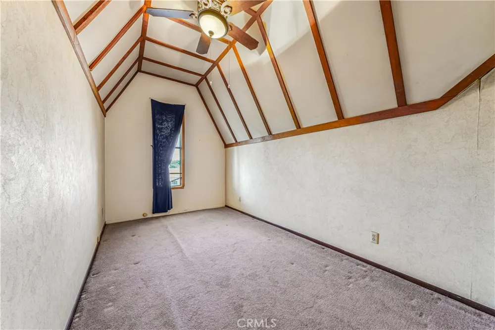 11139 Cohasset Sun Valley, CA 91352