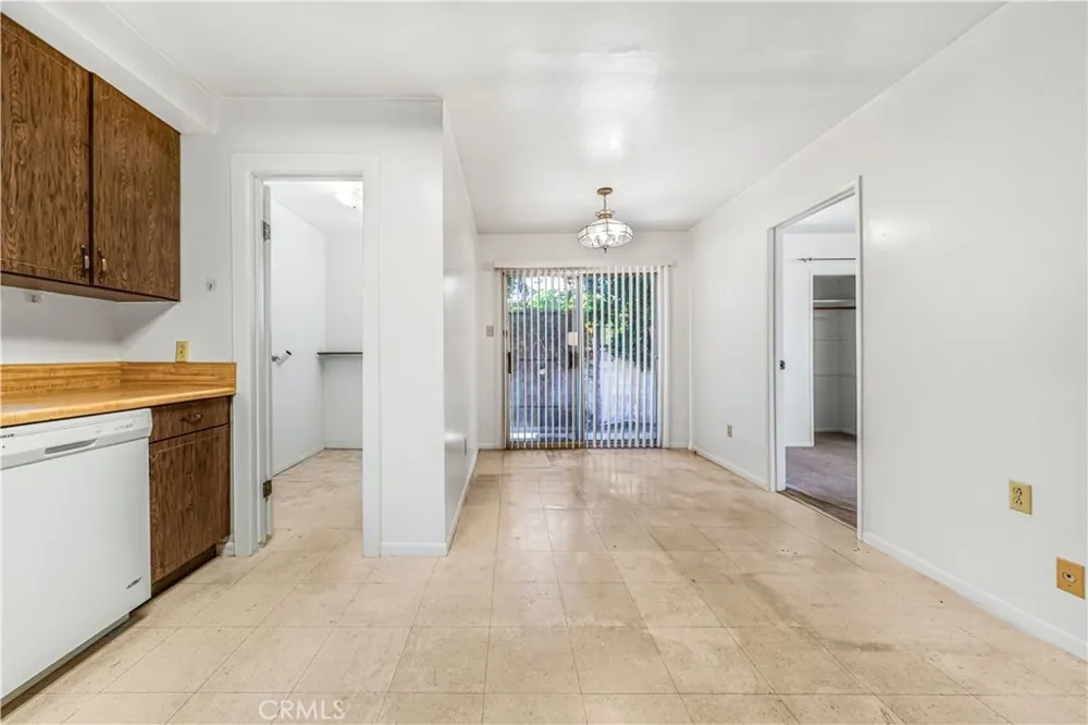 11139 Cohasset Sun Valley, CA 91352