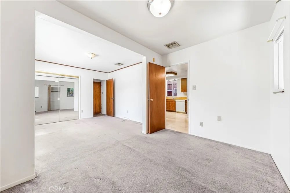 11139 Cohasset Sun Valley, CA 91352