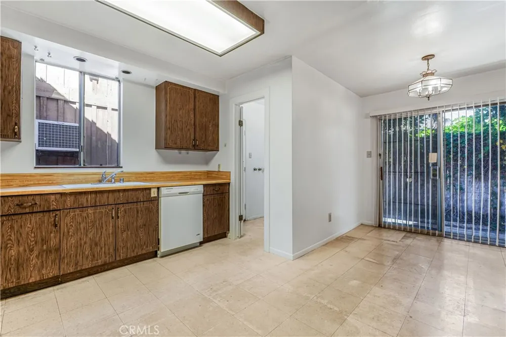 11139 Cohasset Sun Valley, CA 91352
