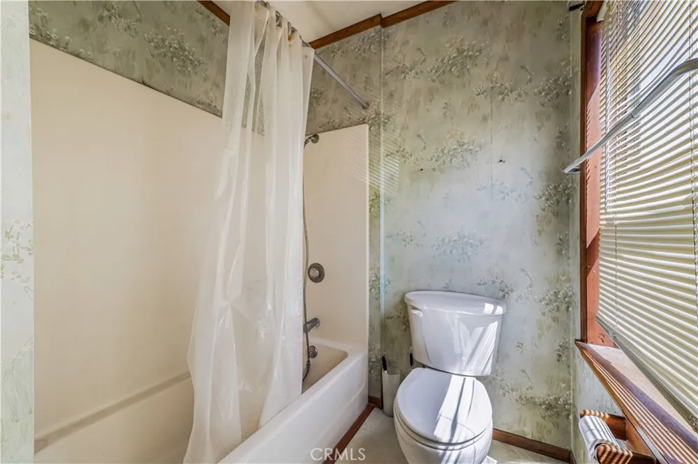 11139 Cohasset Sun Valley, CA 91352