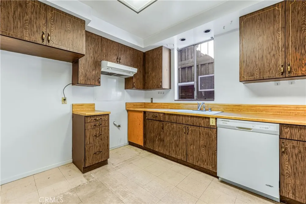 11139 Cohasset Sun Valley, CA 91352