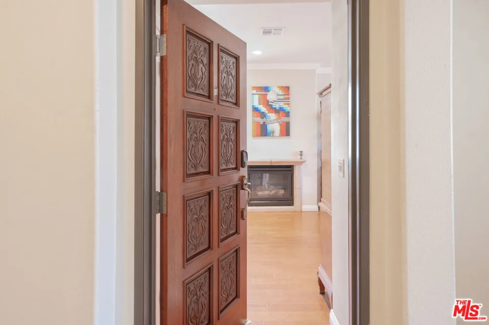 5254 Corteen Place #10 Valley Village, CA 91607