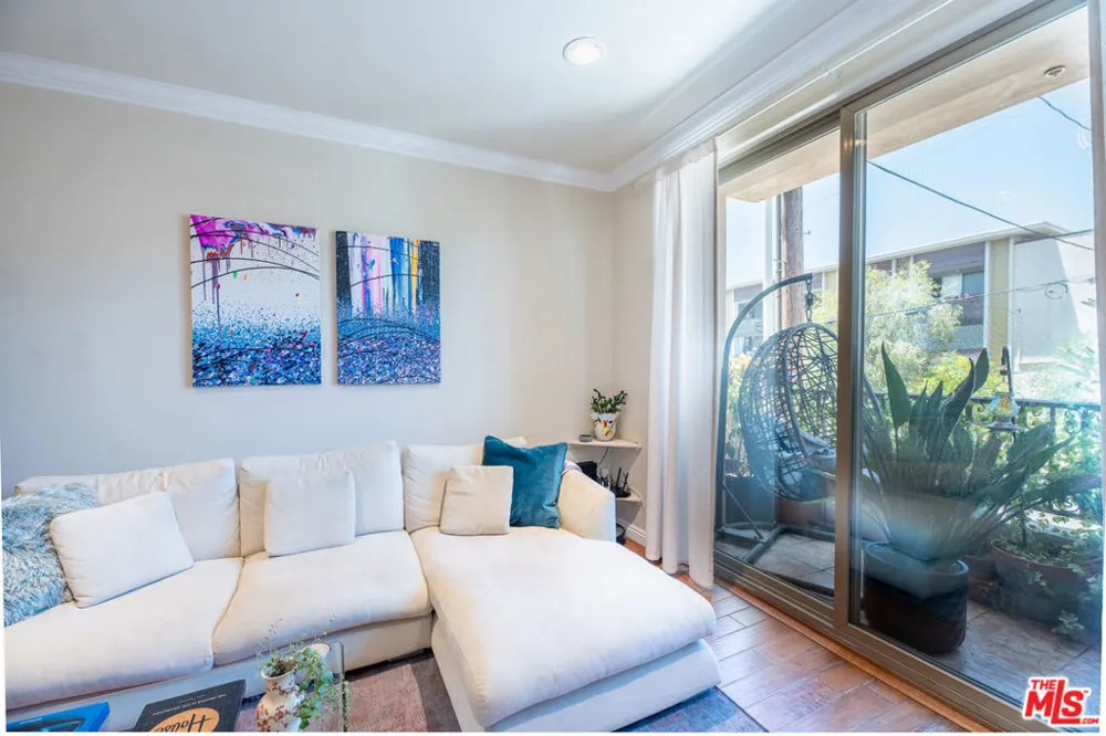 5254 Corteen Place #10 Valley Village, CA 91607
