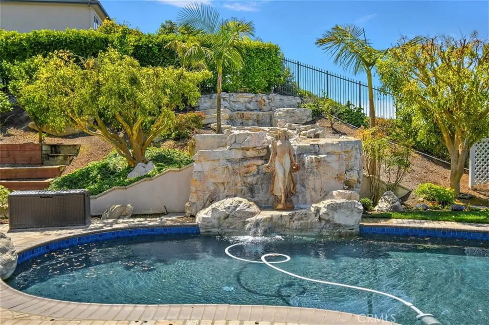 19 Santa Rosa Rolling Hills Estates, CA 90274