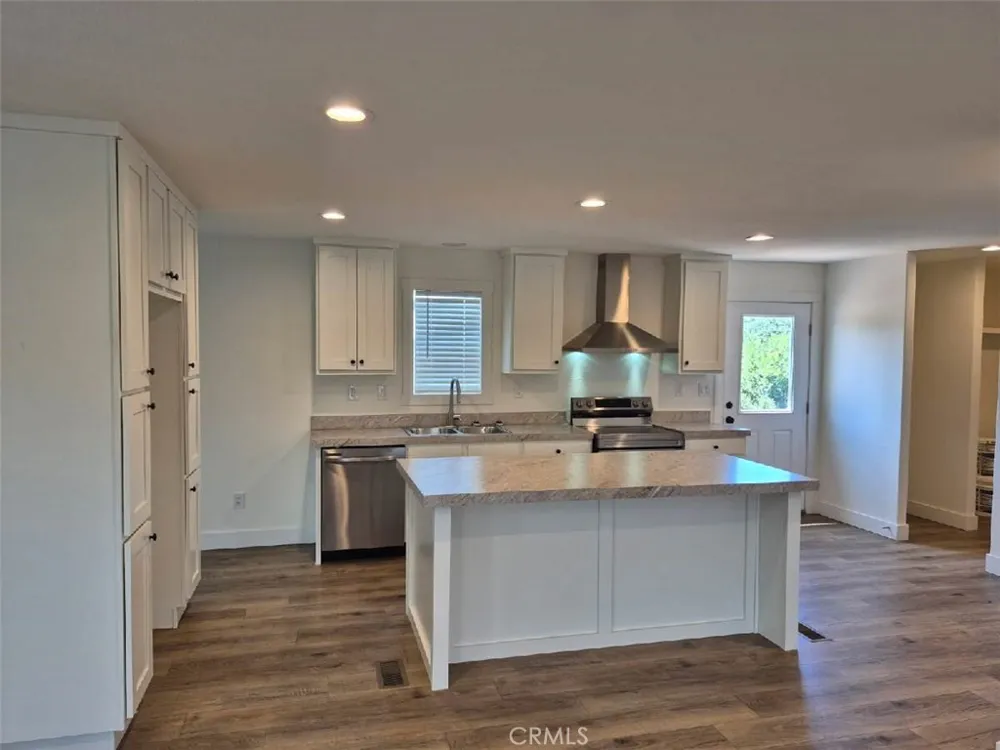 16375 Dam Road Clearlake, CA 95422