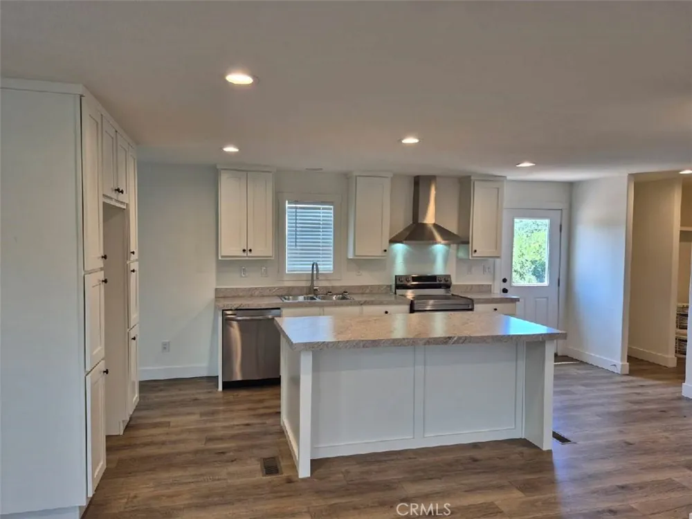 16375 Dam Road Clearlake, CA 95422