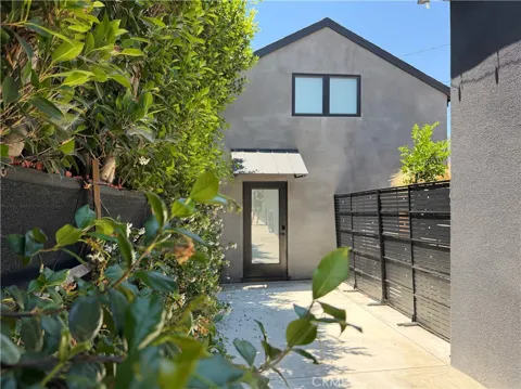2536 Mayfield #1/2