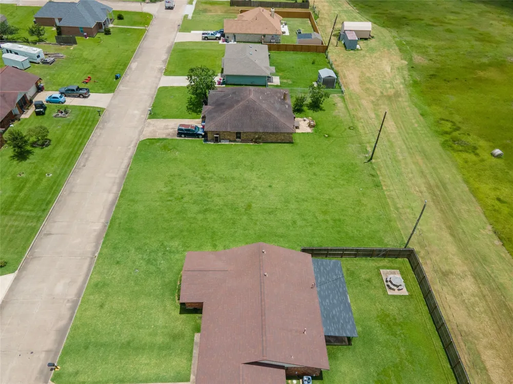 415 W 9th Street Freeport, TX 77541