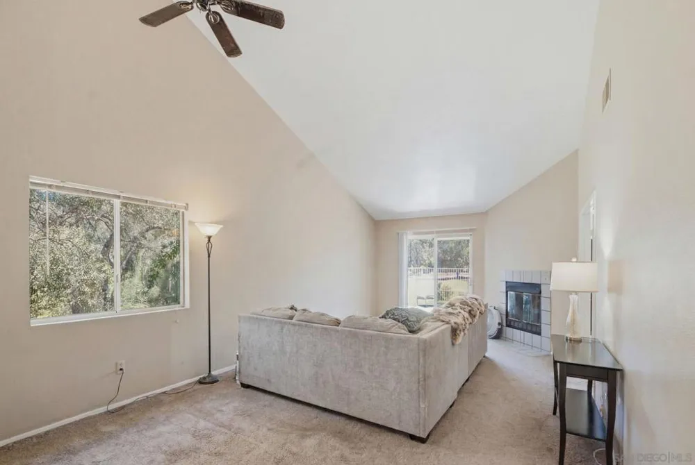 29402 Circle R Greens Dr Escondido, CA 92026