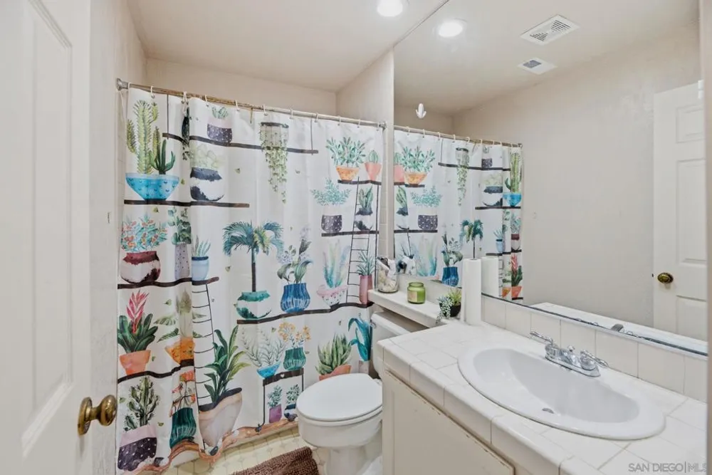 29402 Circle R Greens Dr Escondido, CA 92026
