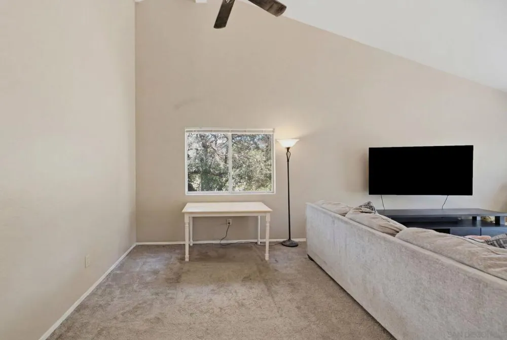 29402 Circle R Greens Dr Escondido, CA 92026