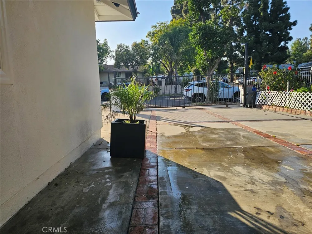 12036 Jouett Lakeview Terrace, CA 91342